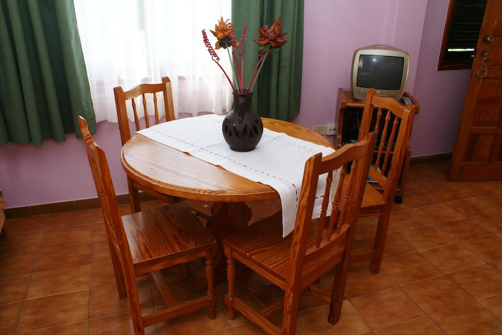 Apartamentos Nelly Valle Gran Rey Camera foto